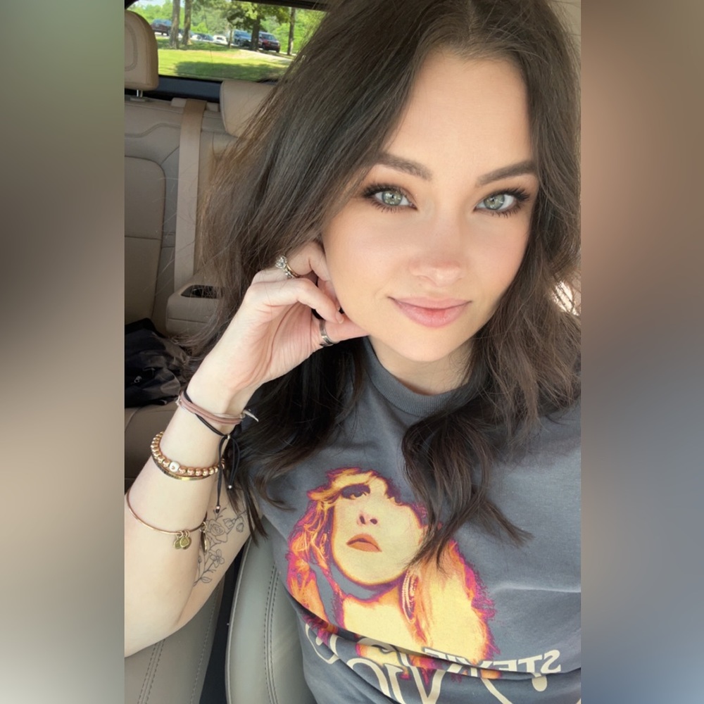 Meet your Posher, Kaela